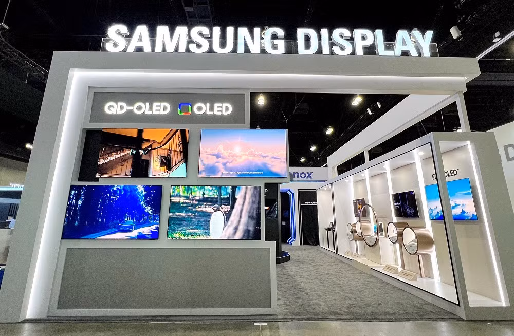 Samsung Display trở thành bên hưởng lợi lớn nhất khi nhanh chóng tiếp nhận hàng triệu đơn hàng chuyển hướng từ Apple.