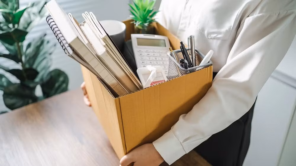 Những vị trí dễ tự động hóa như nhập liệu, chăm sóc khách hàng đang dần được thay thế bằng công cụ AI.