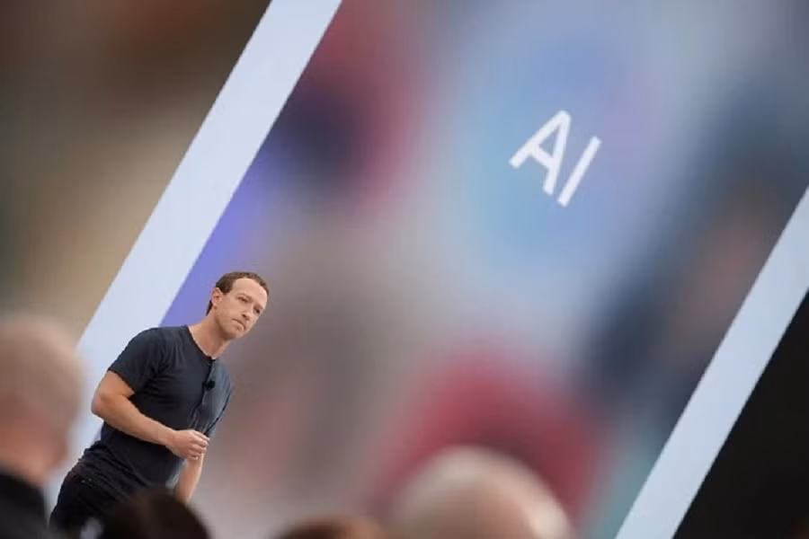 Thất bại khi sao chép công nghệ DeepSeek vào Llama 4 khiến Mark Zuckerberg mất niềm tin vào đội AI hiện tại.