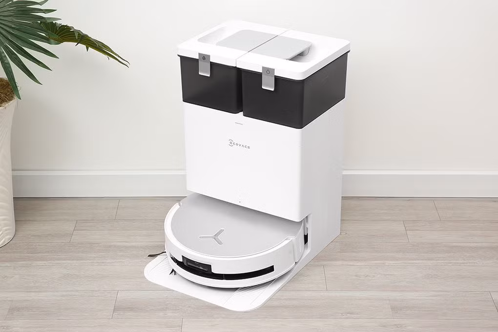 Robot có AI phát hiện vết bẩn, tự lau lại khi cần, trạm OMNI tự giặt, sấy con lăn và bổ sung dung dịch, phù hợp gia đình nuôi thú cưng cần làm sạch thường xuyên.