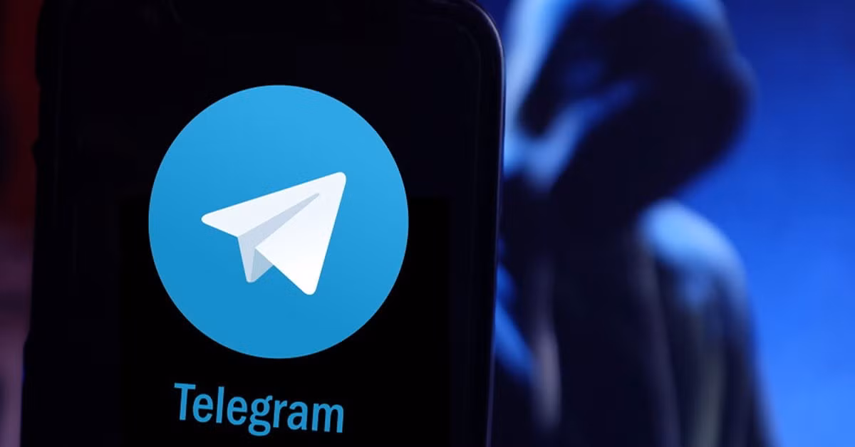 Dữ liệu thu được được gửi về cho hacker qua Telegram, Discord hoặc email.
