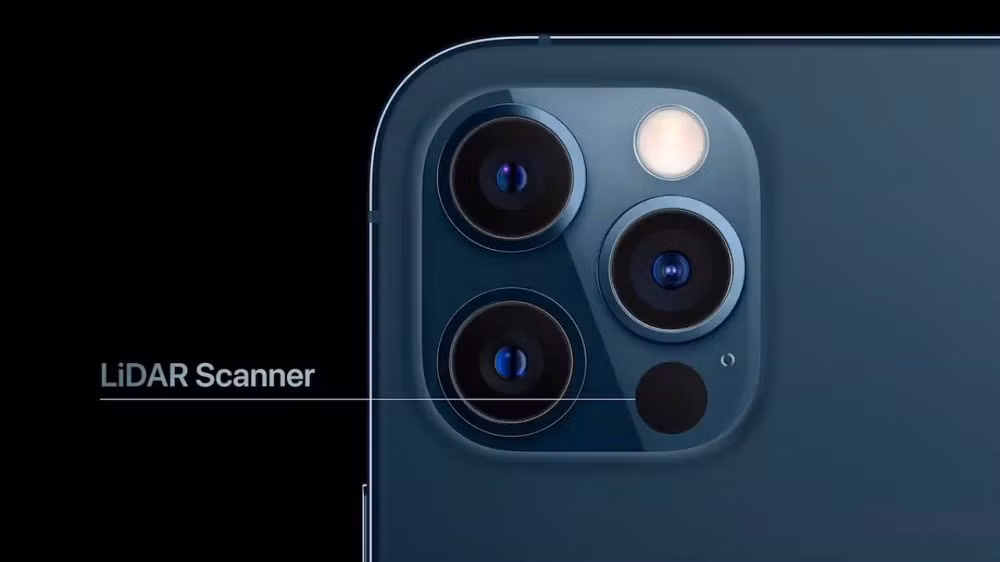 Dù không phải tính năng bắt buộc, “chấm đen” LiDAR vẫn là lợi thế lớn giúp iPhone Pro khác biệt trong nhiếp ảnh và AR.