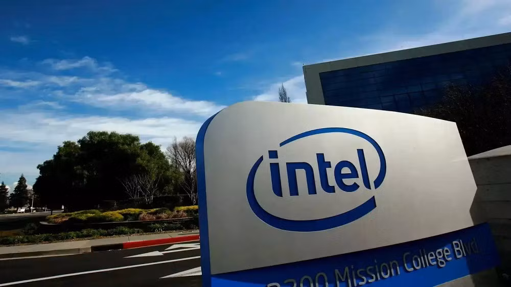 Tan cho rằng đây là “cái giá cần thiết” để Intel có thể hồi sinh và cạnh tranh với các đối thủ như NVIDIA hay TSMC.