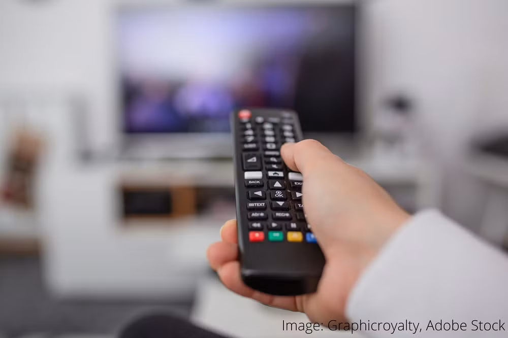 Khi vỗ mạnh, lực tác động làm bong lớp oxit, định vị lại pin và khôi phục tiếp xúc điện.