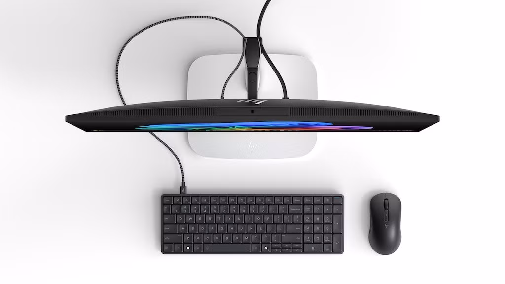 HP nhấn mạnh khả năng AI với hiệu năng hàng chục TOPS, bắt kịp xu hướng Copilot+ PC trong môi trường doanh nghiệp.