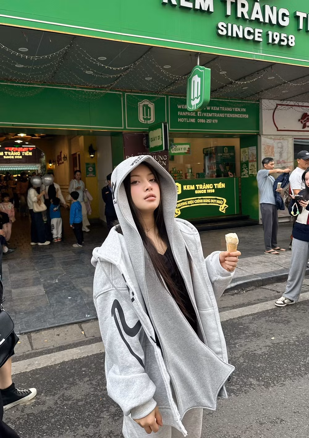 Một số ý kiến đánh giá đây là nước đi khôn ngoan để thu hút sự chú ý theo hướng tích cực.