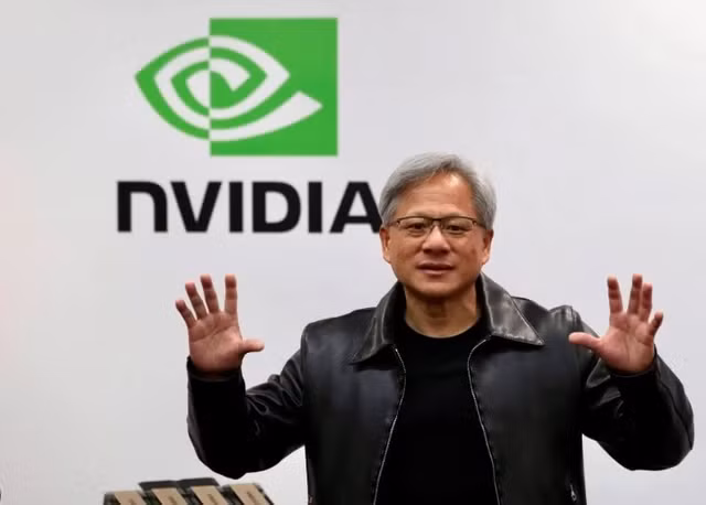 Theo Rao, điều khiến ông ấn tượng không nằm ở sự nổi tiếng của CEO Nvidia mà là triết lý làm việc rất khác biệt, khi Huang tin rằng con người hoàn toàn có thể rèn luyện bản thân để yêu công việc thay vì mãi đi tìm “đam mê hoàn hảo”.