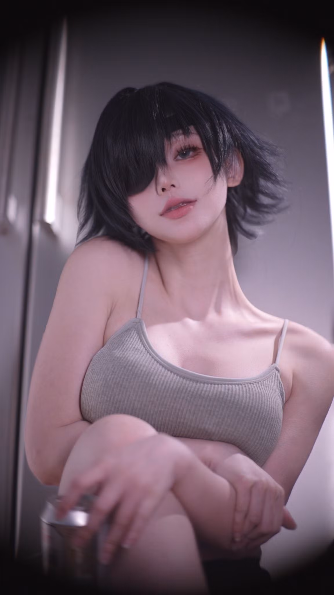 Cảnh xx_xning ngâm mình trong bồn tắm, kết hợp biểu cảm cuốn hút khiến cộng đồng mạng không khỏi xuýt xoa.
