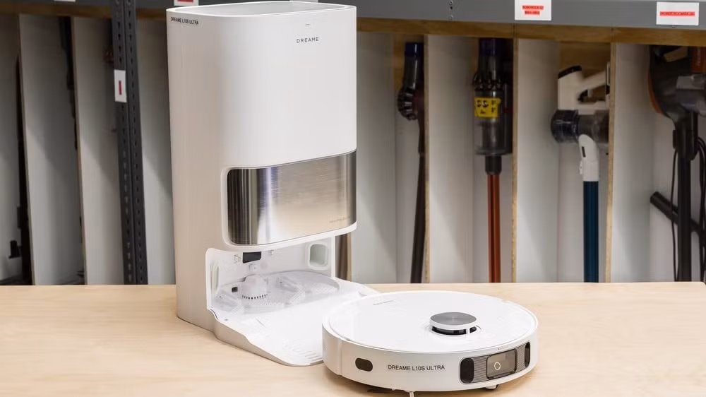 Ecovacs chiếm 40% thị phần nhờ đầu tư marketing mạnh, trong khi Roborock định vị cao cấp, còn Xiaomi và Dreame chinh phục người dùng bằng giá rẻ và đổi mới công nghệ.
