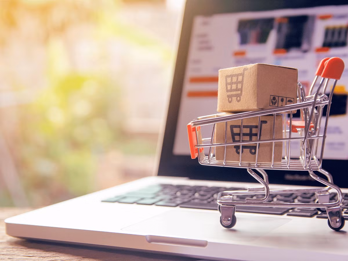 Vụ việc một lần nữa làm dấy lên lo ngại về rủi ro khi mua sản phẩm công nghệ giá trị cao qua thương mại điện tử, ngay cả trên nền tảng uy tín như Amazon.