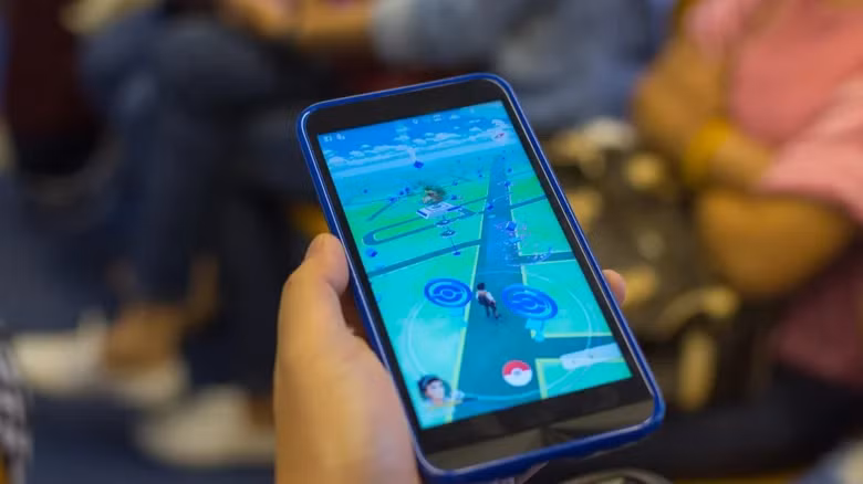 Công nghệ này được phát triển bởi Niantic Spatial cùng đối tác Vantor, một doanh nghiệp hoạt động trong lĩnh vực quốc phòng và tình báo, với mục tiêu xây dựng hệ thống định vị thị giác có khả năng hoạt động ngay cả khi tín hiệu vệ tinh bị gây nhiễu hoặc mất kết nối trong những môi trường phức tạp.