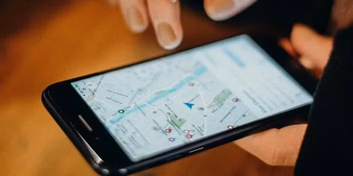 Việc này khiến người dùng phải rời khỏi màn hình chỉ đường để thao tác với app nghe nhạc, làm tăng nguy cơ mất tập trung khi lái xe. Tính năng điều khiển nhạc từng là giải pháp đơn giản thay thế cho chế độ Lái xe của Google Assistant đã bị khai tử hồi tháng 4.