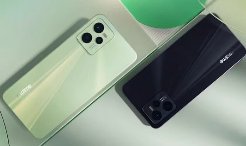 Vật liệu thiết kế và độ bền cũng ít được quan tâm do đa số người dùng đều dùng ốp lưng.
