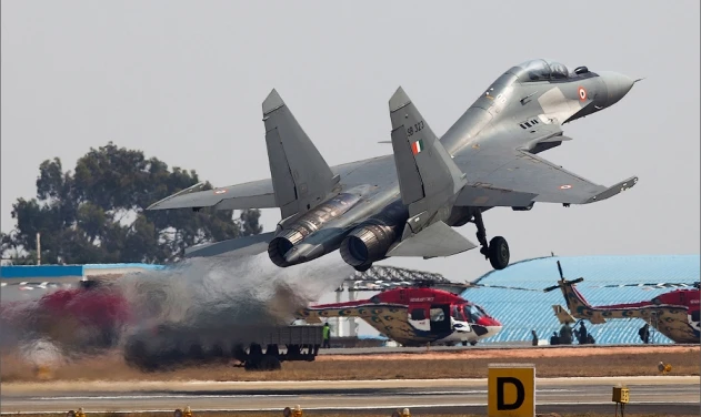 Su-30MKI nâng cấp phát hiện được F-35, J-20... Việt Nam sẽ học theo?