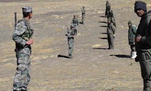Soi dàn vũ khí Trung-Ấn sẽ tham chiến trên đỉnh Himalaya