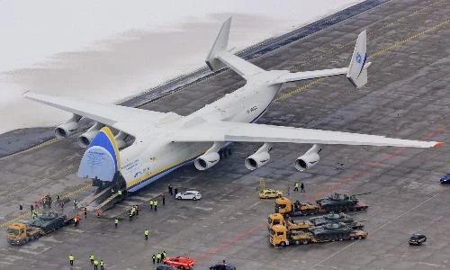 Nhìn lại loạt máy bay vận tải danh tiếng của Antonov