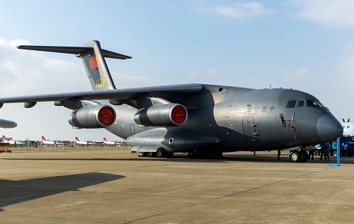 Mổ xẻ vận tải cơ Y-20 Trung Quốc làm cầu hàng không tiếp tế cho Vũ Hán