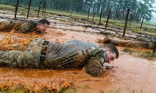 Chùm ảnh: Binh sĩ Mỹ khổ luyện rèn quân trong môi trường khắc nghiệt