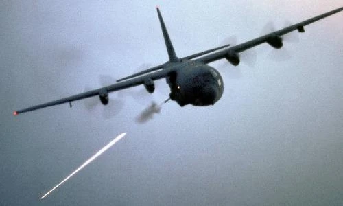 Hung thần AC-130: Khi Mỹ đem pháo hạng nặng lên máy bay