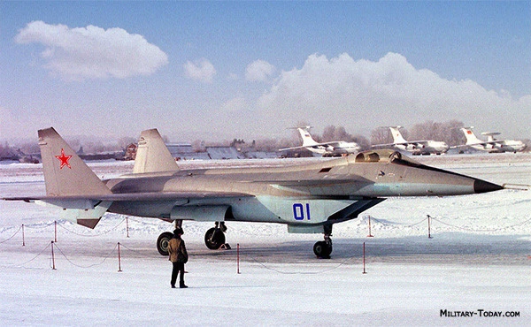 F-22 đánh bại máy bay thế hệ 5 đầu tiên của Nga như thế nào?