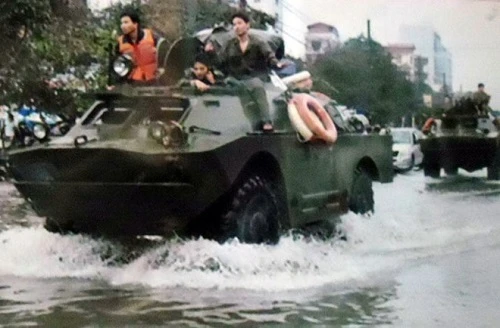 Xe thiếp giáp Việt Nam dùng ứng cứu bão số 6 có gì đặc biệt?