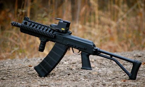 Saiga 12: Khẩu shotgun mang thiết kế súng tiểu liên AK-47