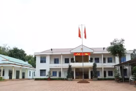 Trụ sở UBND xã Tân Hưng.
