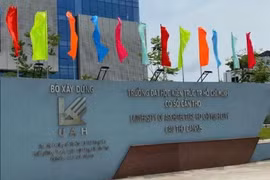 Loại Công trình Viettel, Đại học Kiến trúc TP HCM lựa chọn nhà thầu nào?