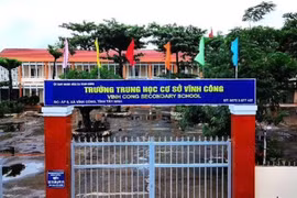 Gói xây Trường THCS Vĩnh Công hơn 10,5 tỷ: Hai nhà thầu bám sát giá dự toán