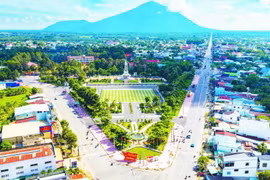 Bình Minh: Công ty Hiệp Ninh trúng gói nâng cấp đường hơn 5,6 tỷ, tiết kiệm chưa tới 1%