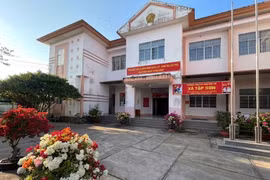 Xã Tập Sơn mới được hình thành từ việc sắp xếp toàn bộ diện tích tự nhiên, quy mô dân số của các xã Tân Sơn, Phước Hưng và Tập Sơn (tỉnh Trà Vinh cũ)