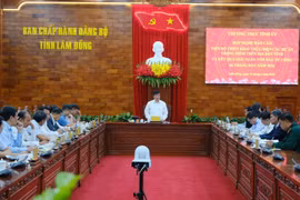 Cuộc họp báo cáo về tình hình thực hiện các dự án trọng điểm và tiến độ giải ngân vốn đầu tư công trong 6 tháng đầu năm 2026.