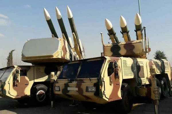 Tên lửa phòng không Khordad-3 Iran suýt bắn nhầm máy bay chiến đấu Nga