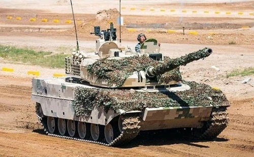 Trung Quốc khoe xe tăng hạng nhẹ Type15, hạ được T-90S Ấn Độ từ 2000m?