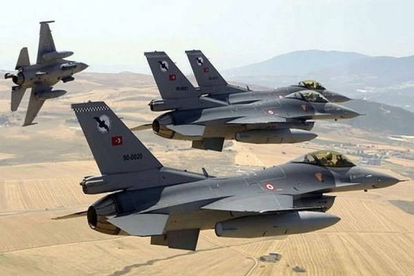 F-16 Thổ Nhĩ Kỳ quá "bá đạo" khiến Iraq quyết mua S-400 của Nga