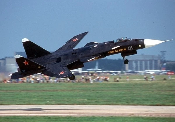 Báo Mỹ giải mật "cái chết" của tiêm kích quái dị Su-47 Berkut Nga