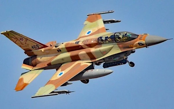 Phòng không S-300 Syria thất bại hoàn toàn khi lại để F-16 Israel qua mặt