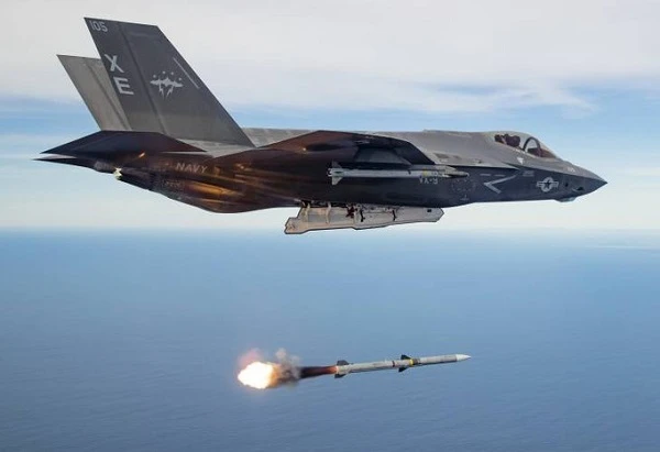 Mỹ công bố gói hiện đại hóa cực sâu cho tiêm kích F-35