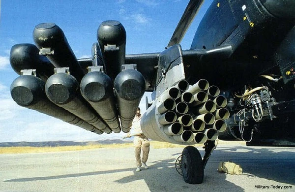 Su-25 nâng cấp phóng tên lửa 9A4172 Vikhr phá hủy Tu-160 trên không