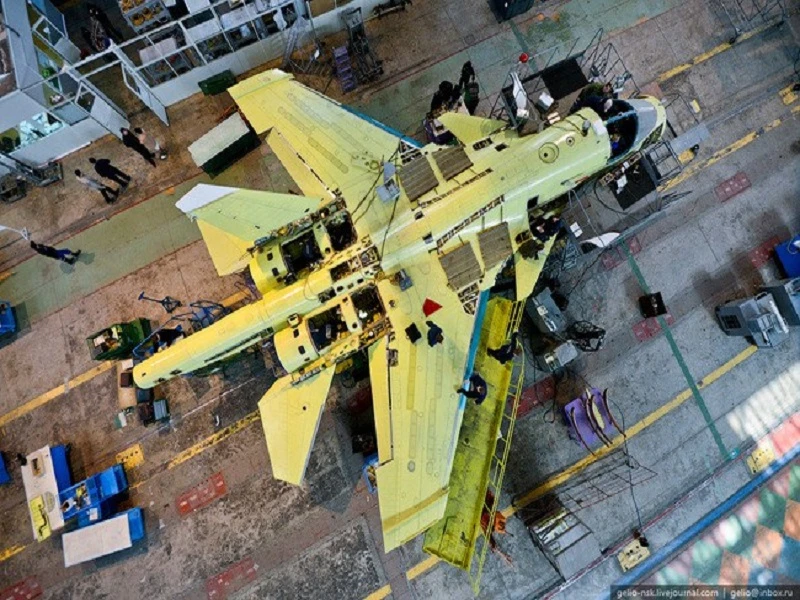 Vì sao Nga đóng cửa một dây chuyền sản xuất "thú mỏ vịt" Su-34?
