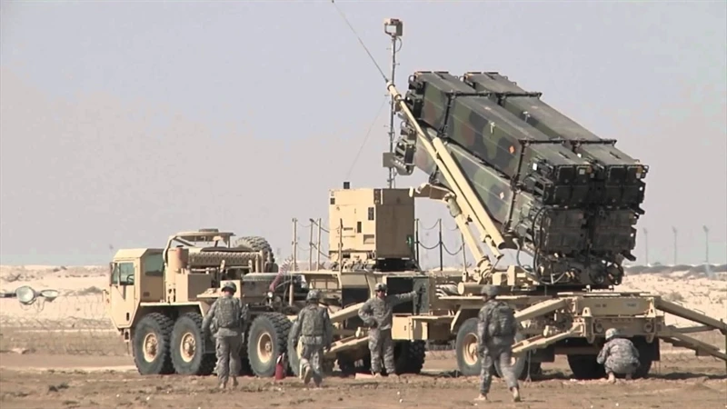 Sợ "muối mặt", Mỹ nhồi thêm tên lửa Patriot bản cực mạnh ở Saudi Arabia