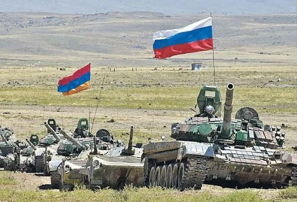 Azerbaijan và Thổ Nhĩ Kỳ bao vây hàng nghìn quân Nga ở Armenia