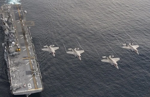 Không thể tin được điều Mỹ vừa làm với tàu tấn công đổ bộ USS America
