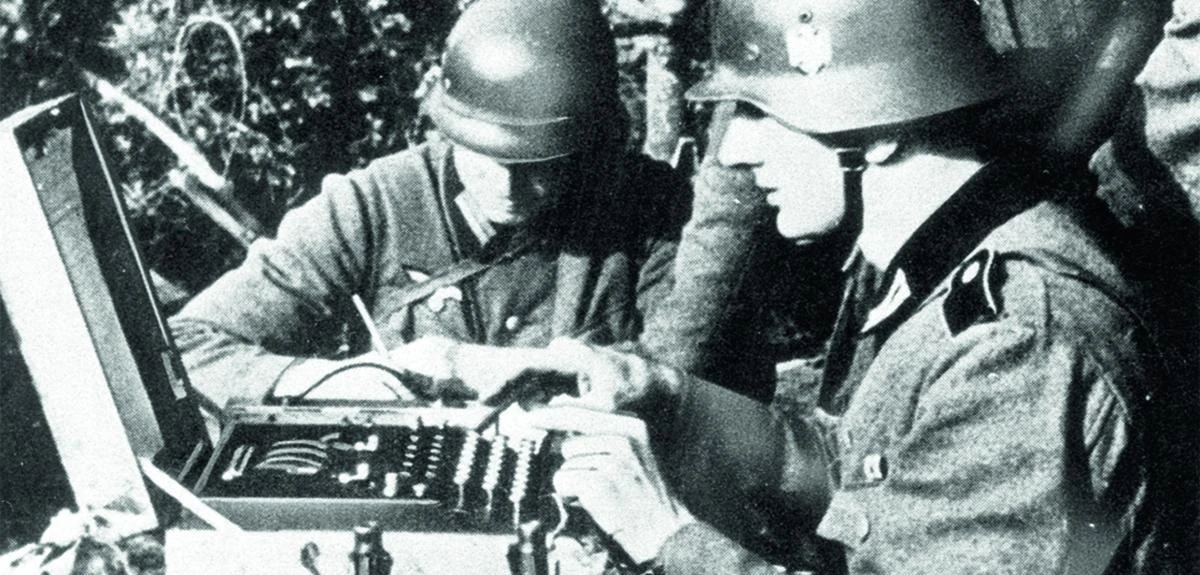 Cỗ máy mật mã nào khiến Hitler tự hào trong Thế chiến 2?