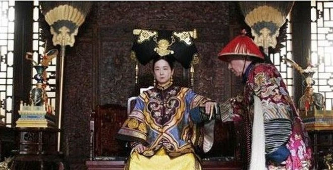 Vì sao Từ Hi thái hậu cả đời sủng ái hoạn quan Lý Liên Anh?