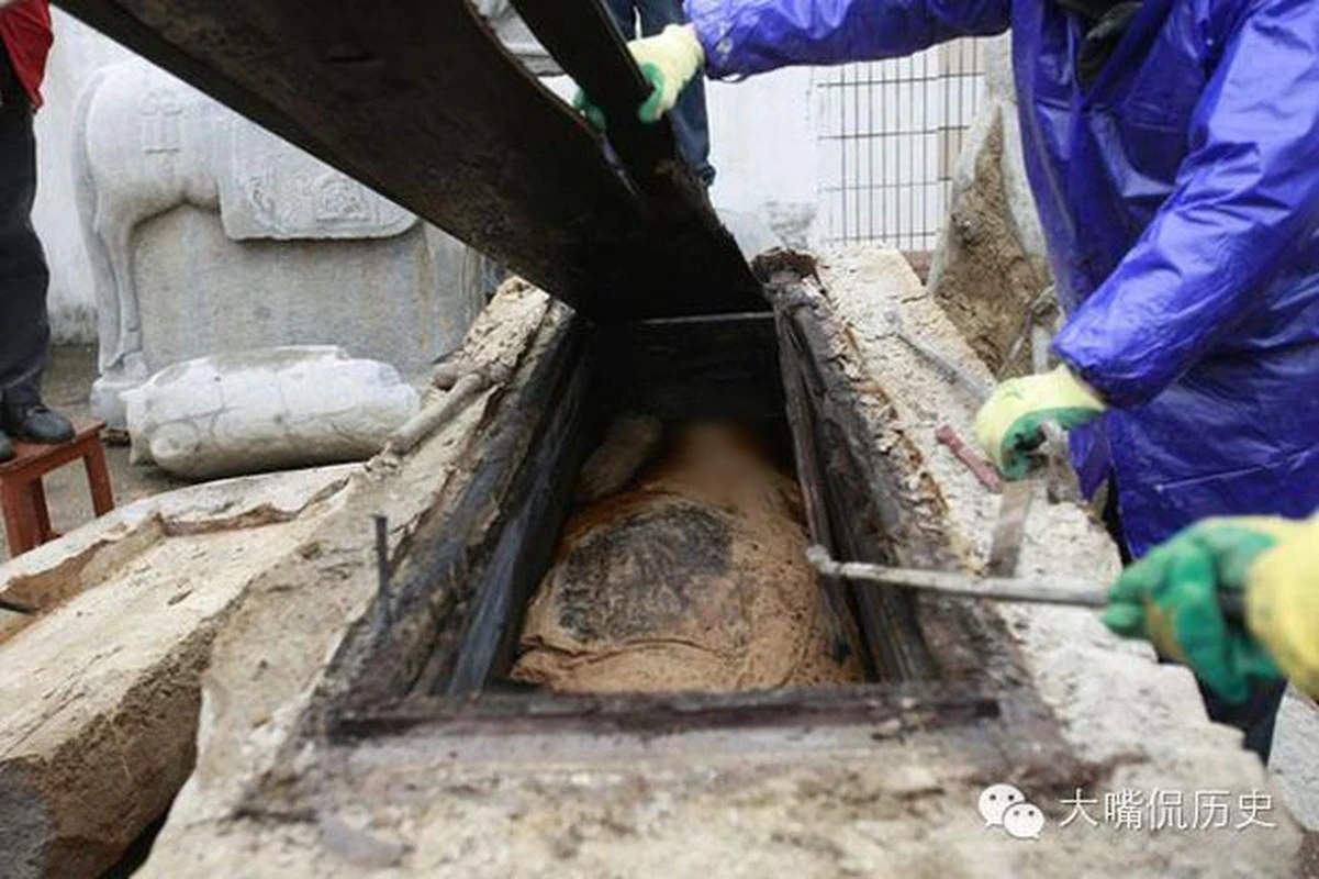 Mở mộ cổ 700 năm, sững người thi hài mỹ nhân vẹn nguyên hoàn hảo