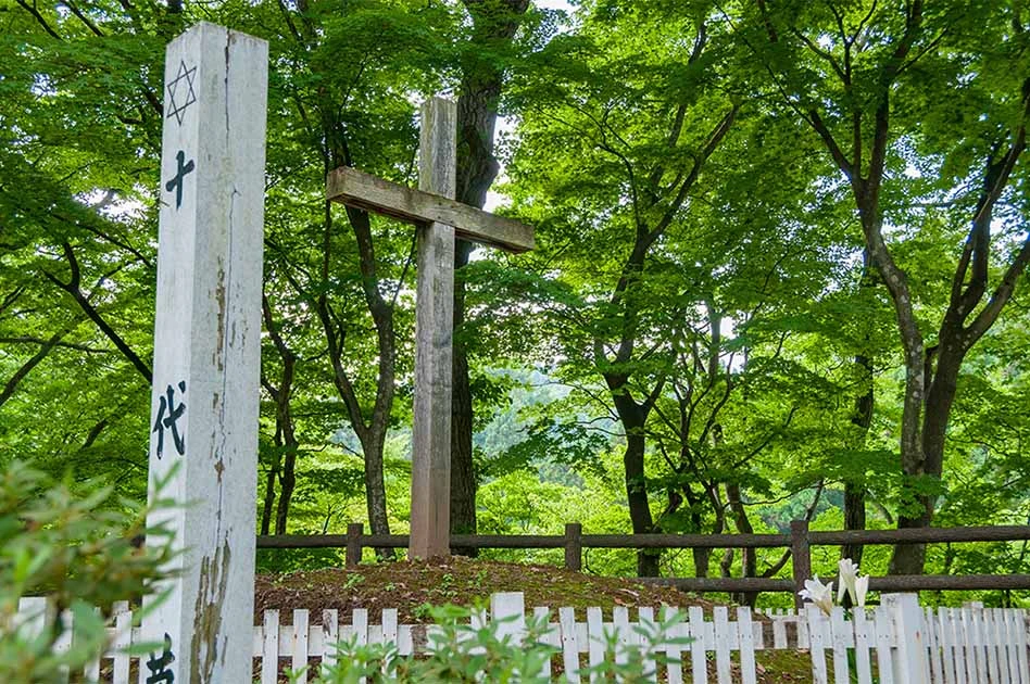 Bí ẩn ngàn năm không giải trong mộ Chúa Jesus nổi tiếng Nhật Bản