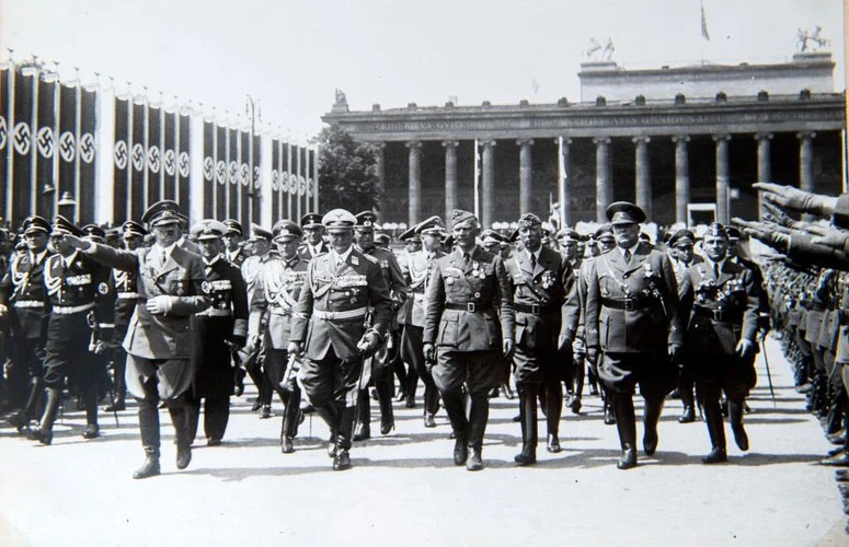 Vì sao quân của Hitler điên cuồng thu lượm vũ khí của Liên Xô? 