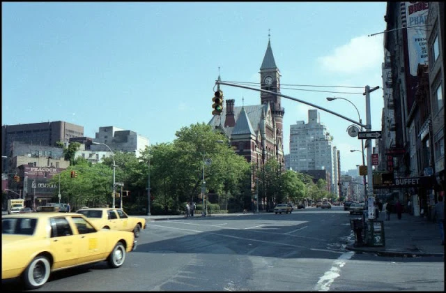 Bộ ảnh khó quên thành phố New York hoa lệ năm 1990