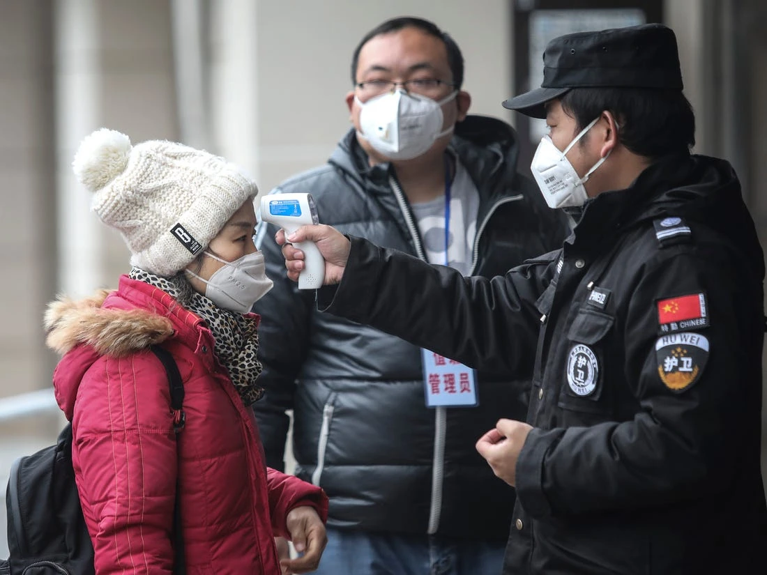 Hé lộ thuyết âm mưu gây sốc về đại dịch virus corona
